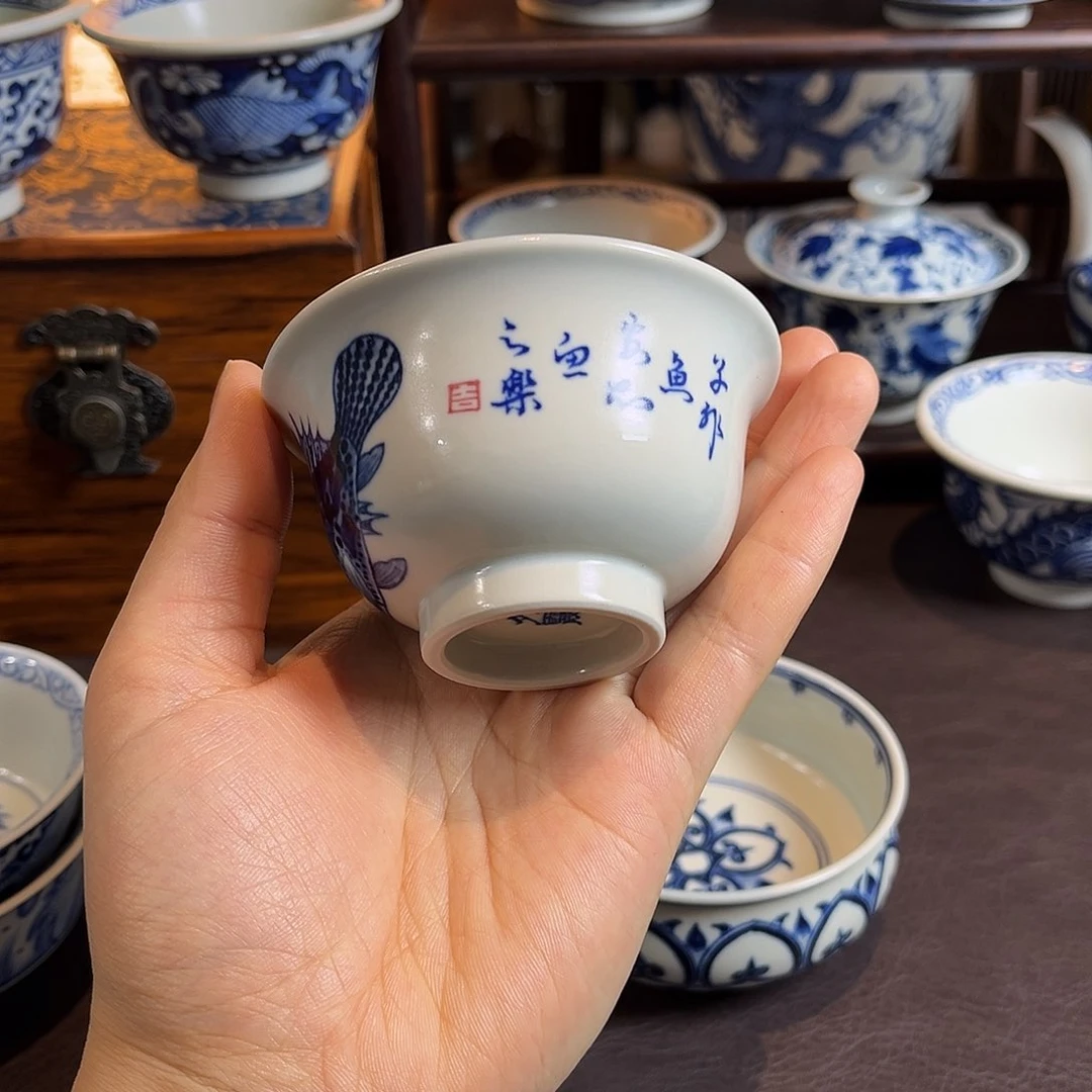 青花鱼藻纹压手杯全手绘原矿釉烧制