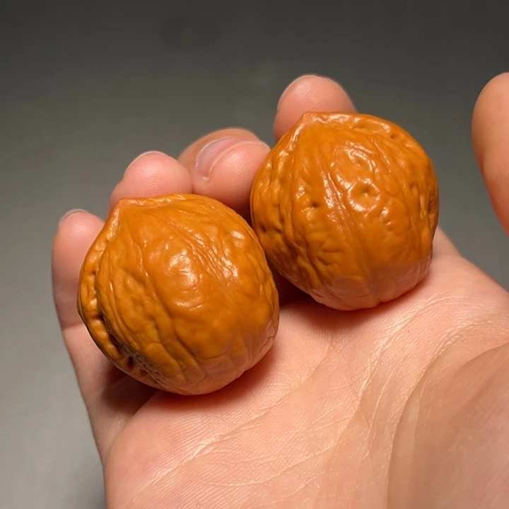 文玩核桃把件瓷娃娃1471