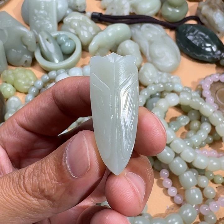 和田玉未镶嵌吊坠(不含链)