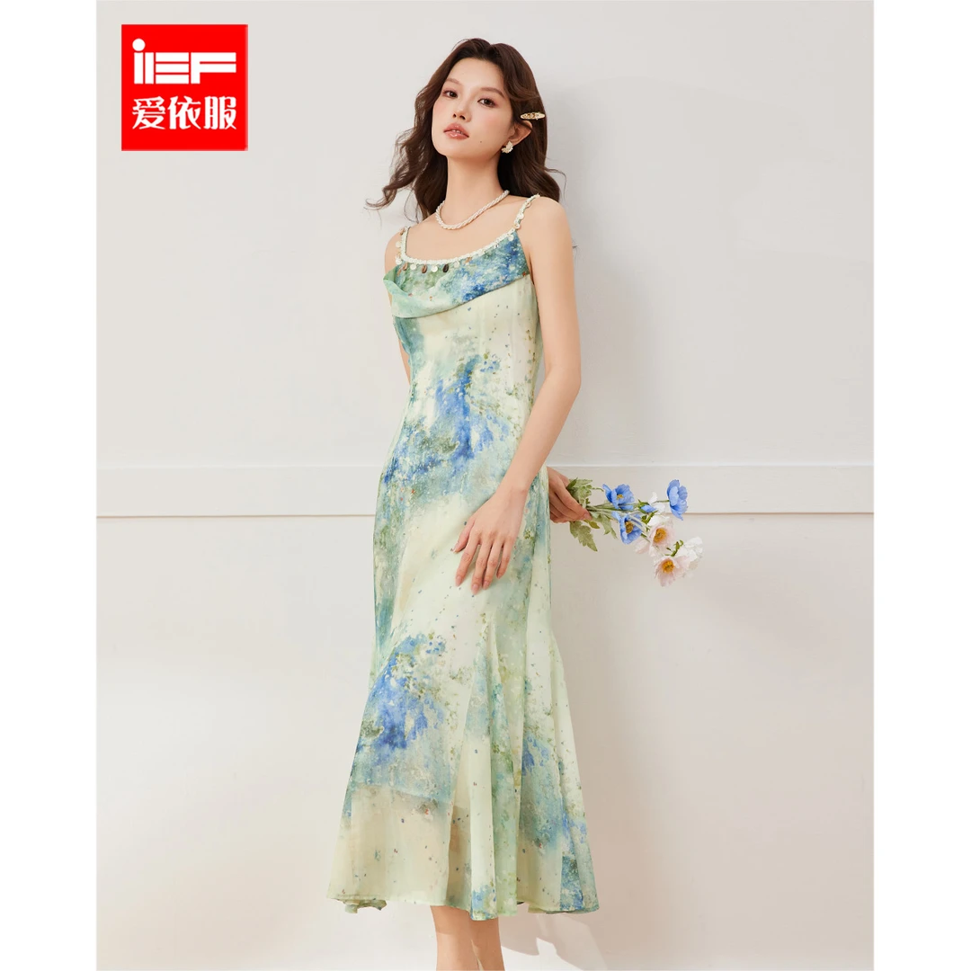 IEF/爱依服2025新款夏季时尚百搭碎花显瘦气质梭织吊带长裙