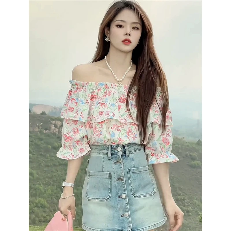 高级感法式锁骨一字肩碎花上衣女夏季新款设计感荷叶边五分袖衬衫