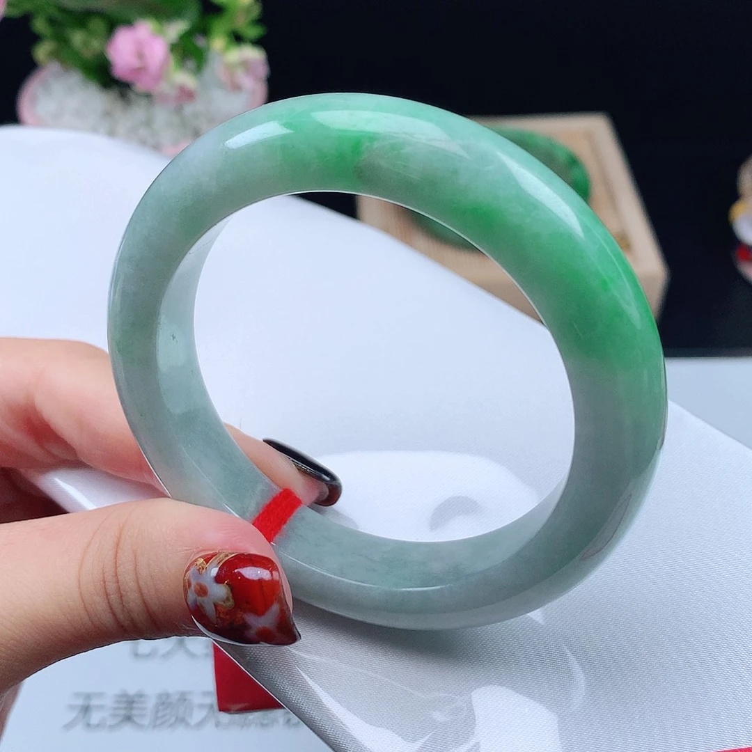 翡翠未镶嵌手镯639