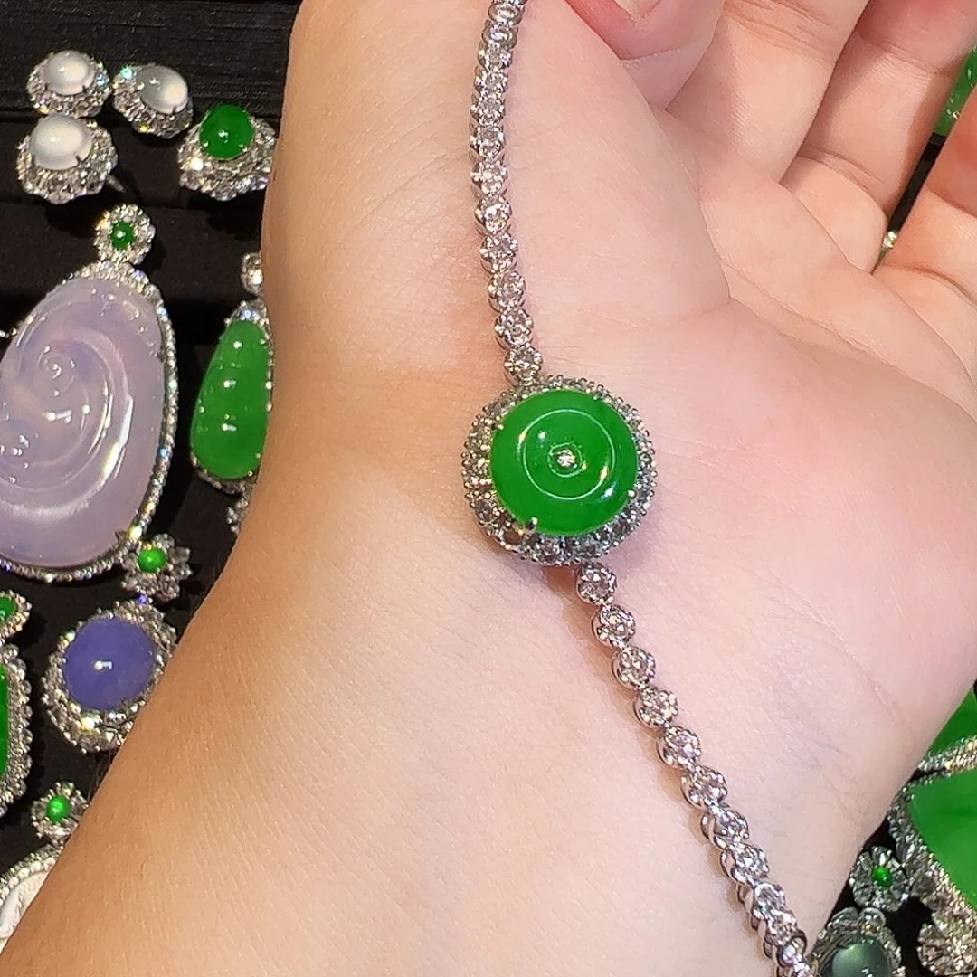 18K金镶嵌手链翡翠平安扣