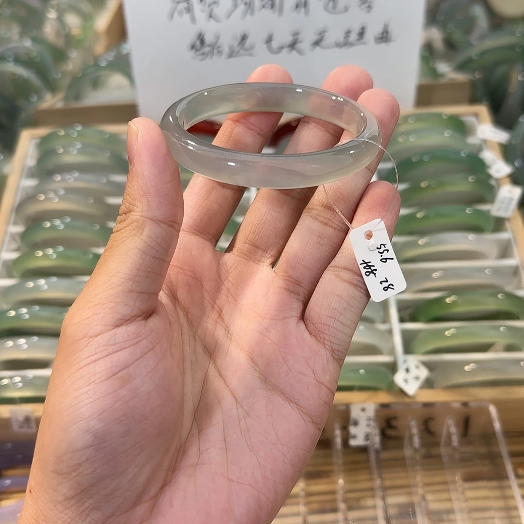 玛瑙/玉髓未镶嵌手镯圈口55.6