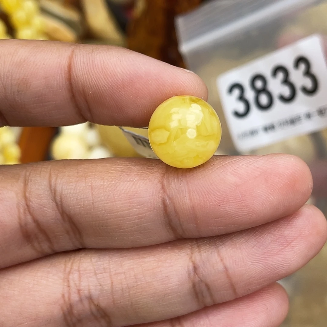 蜜蜡未镶嵌珠宝奇石沙眼13.5