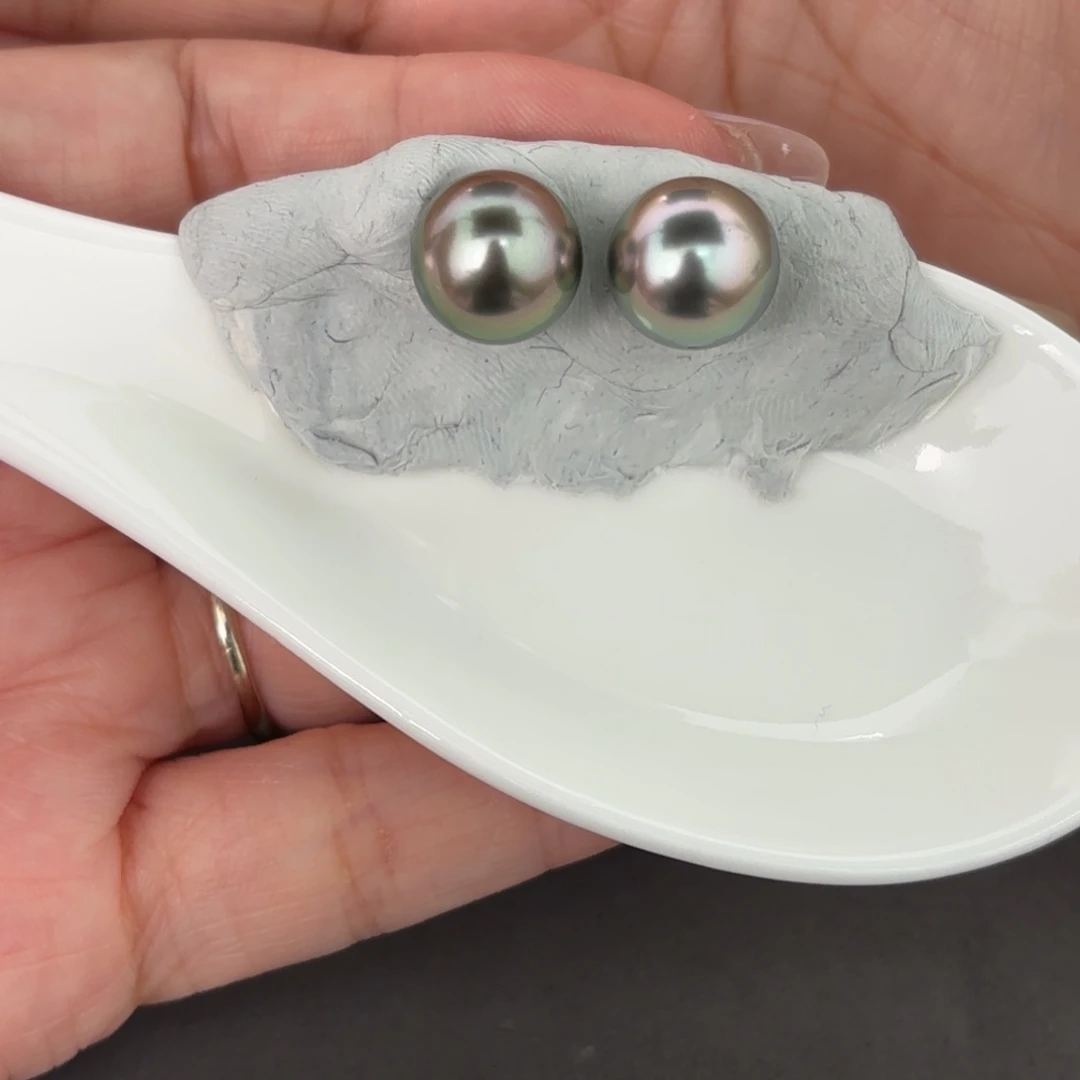 草***青定制海水珍珠裸珠未镶嵌11-12mm大溪地两颗