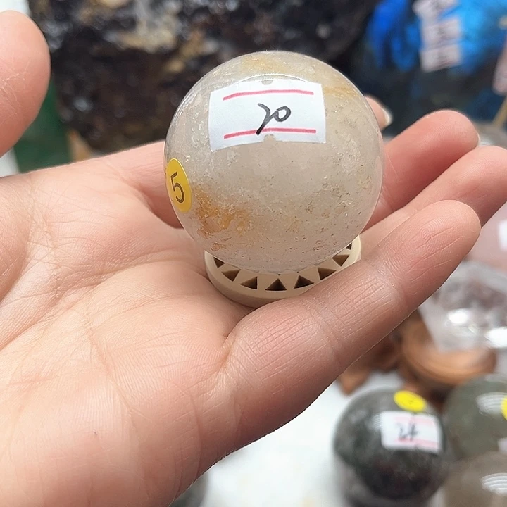 水晶112克水晶小球未镶嵌