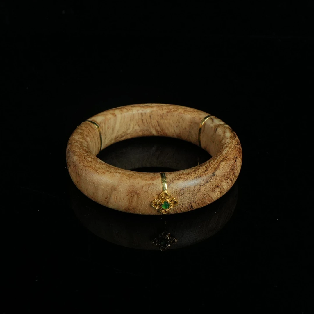 DY-A8908 达拉干沉香树根虎斑花纹老料手镯 8.03x1.8cm  22.89g