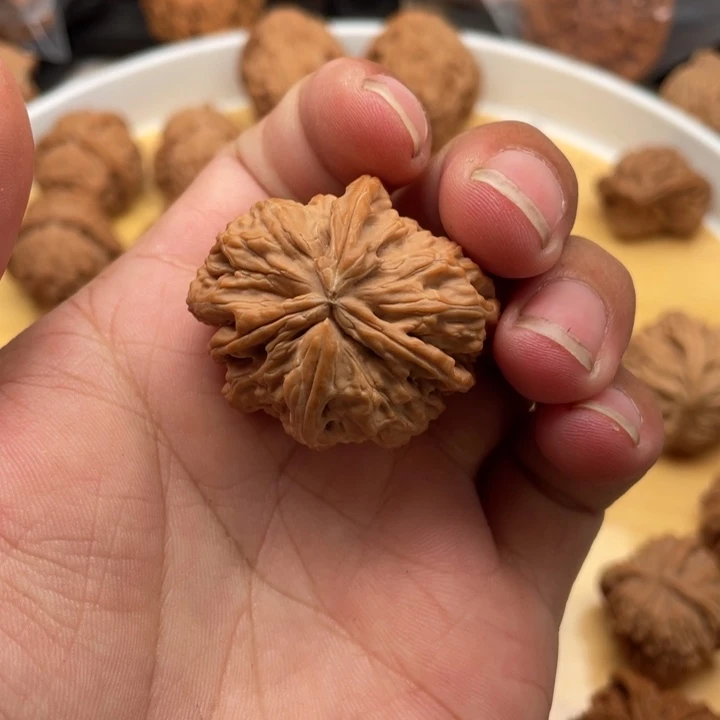文玩核桃把件雨*文玩核桃手把件