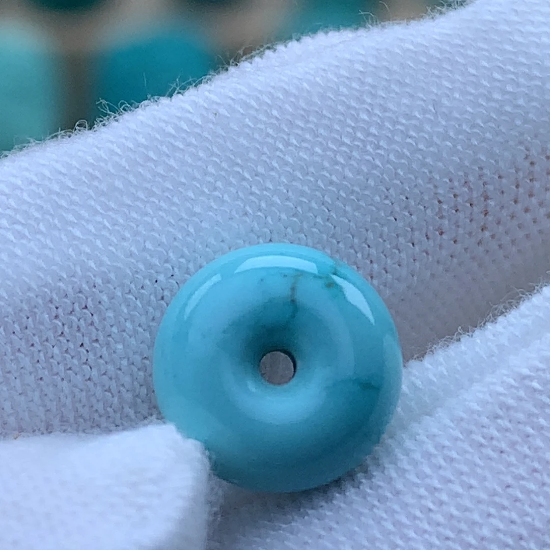 绿松石未镶嵌原矿绿松石面包圈配饰