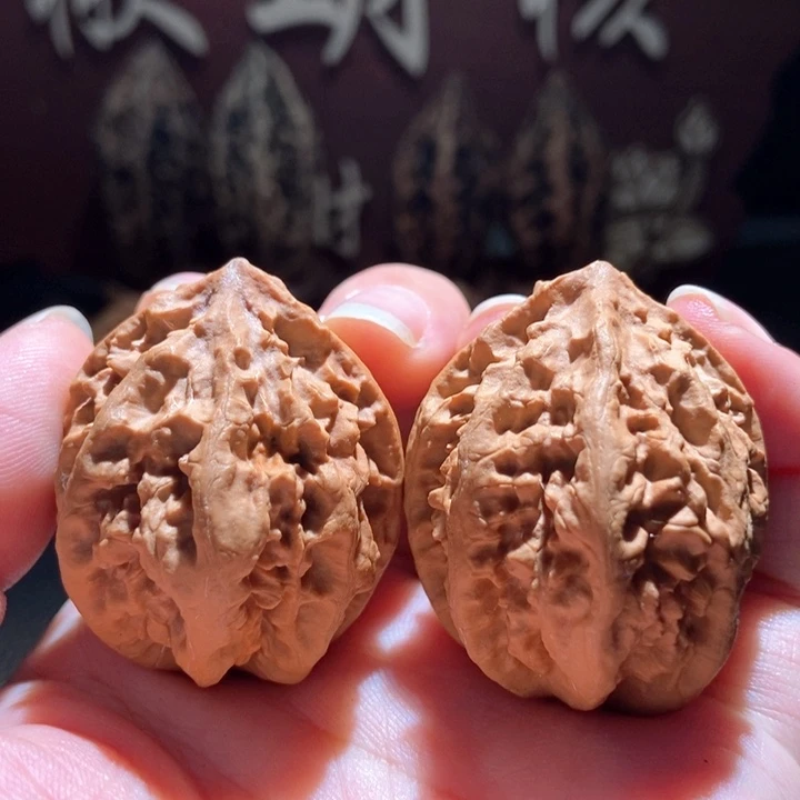 文玩核桃吊坠楸玥核5
