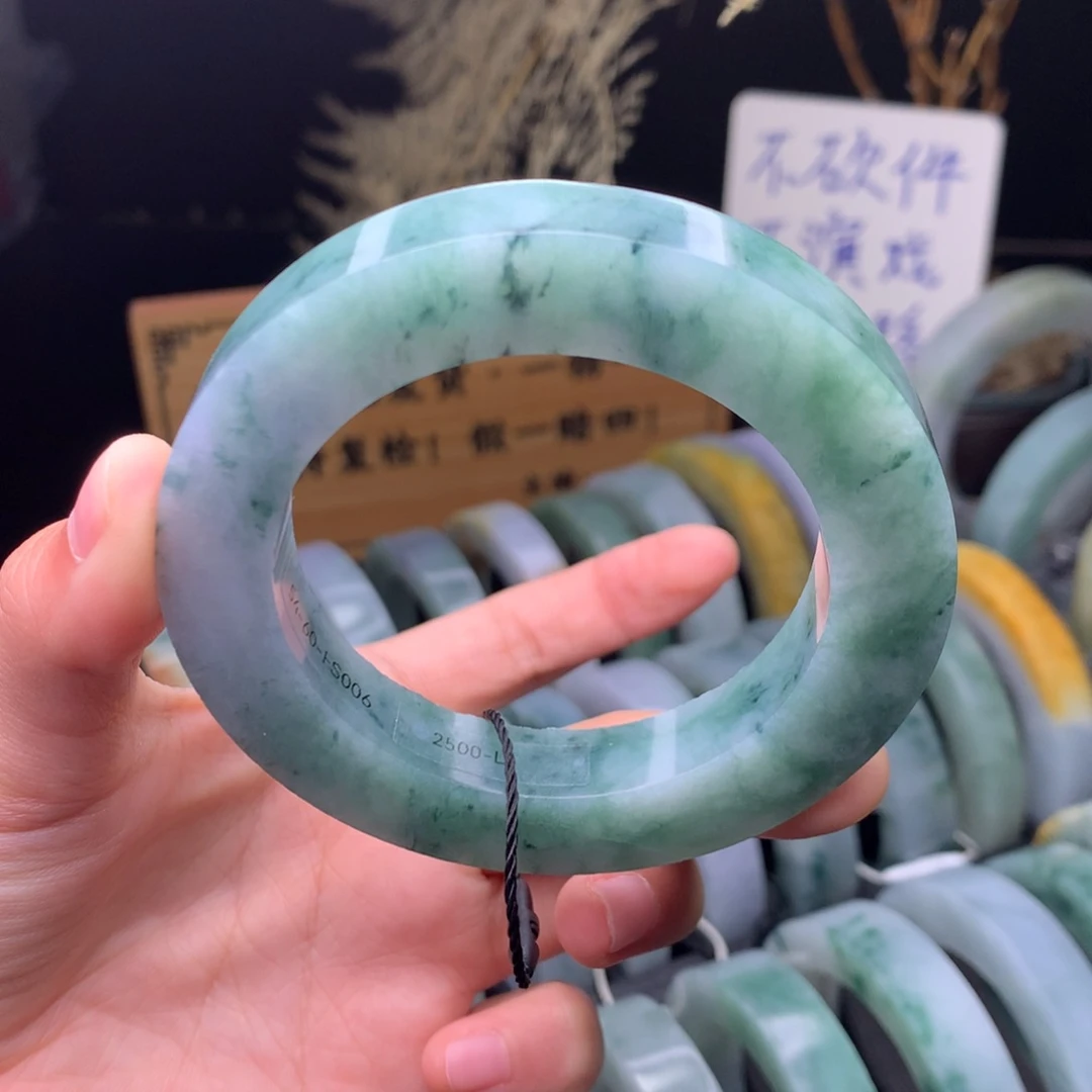 定制翡翠未镶嵌手镯定制不退不换
