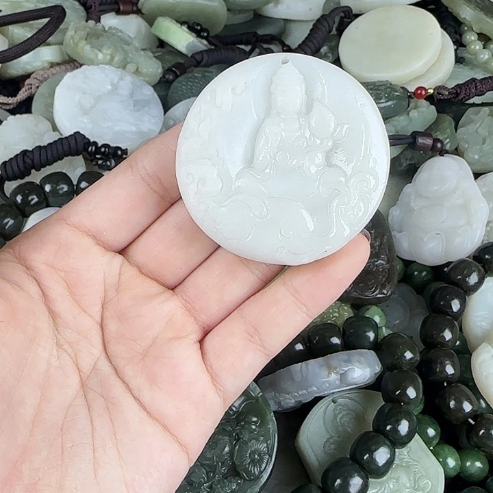 和田玉未镶嵌颈饰