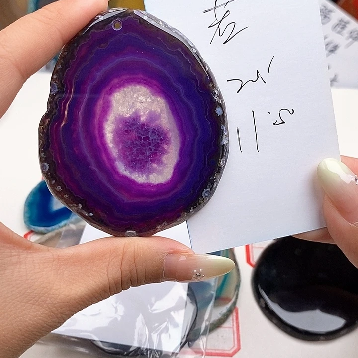 若***惜合金颈饰玛瑙/玉髓