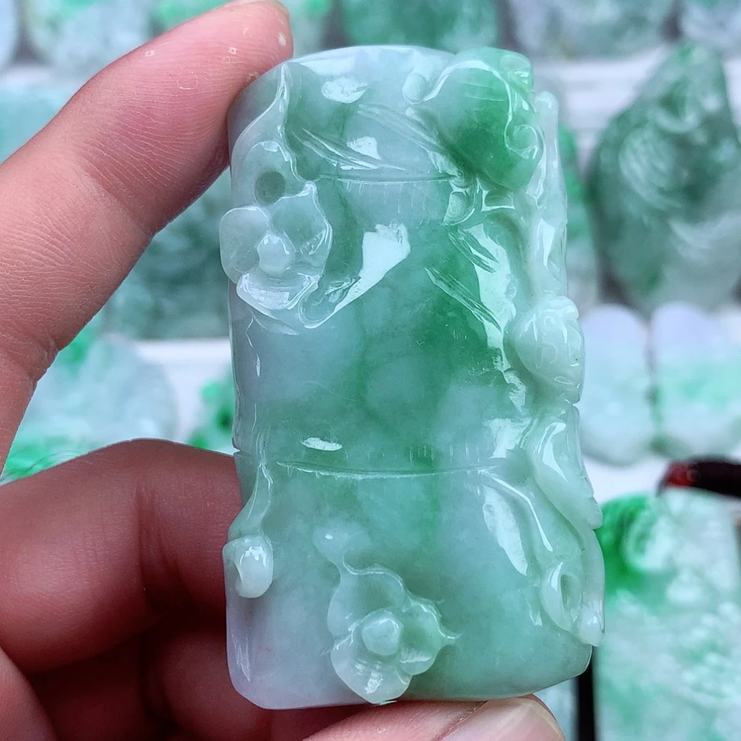 翡翠未镶嵌颈饰翡翠吊坠