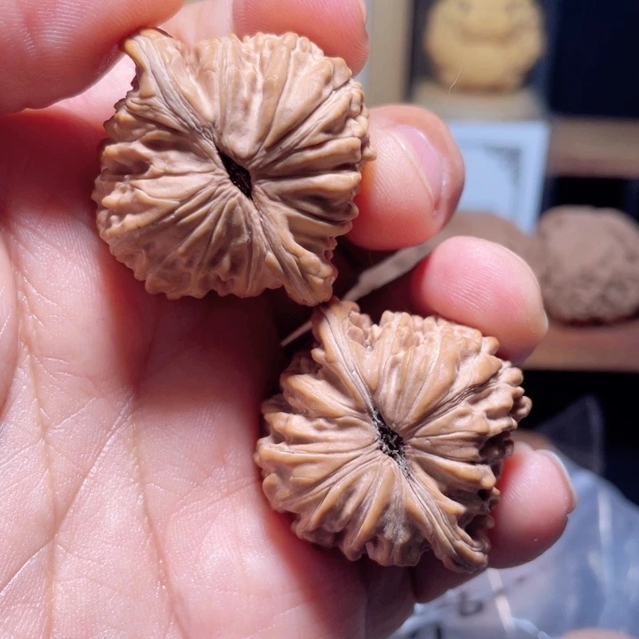 文玩核桃把件汉高楼（全品/38尺）