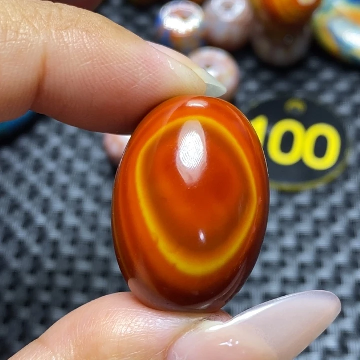 用***6未镶嵌颈饰玛瑙/玉髓