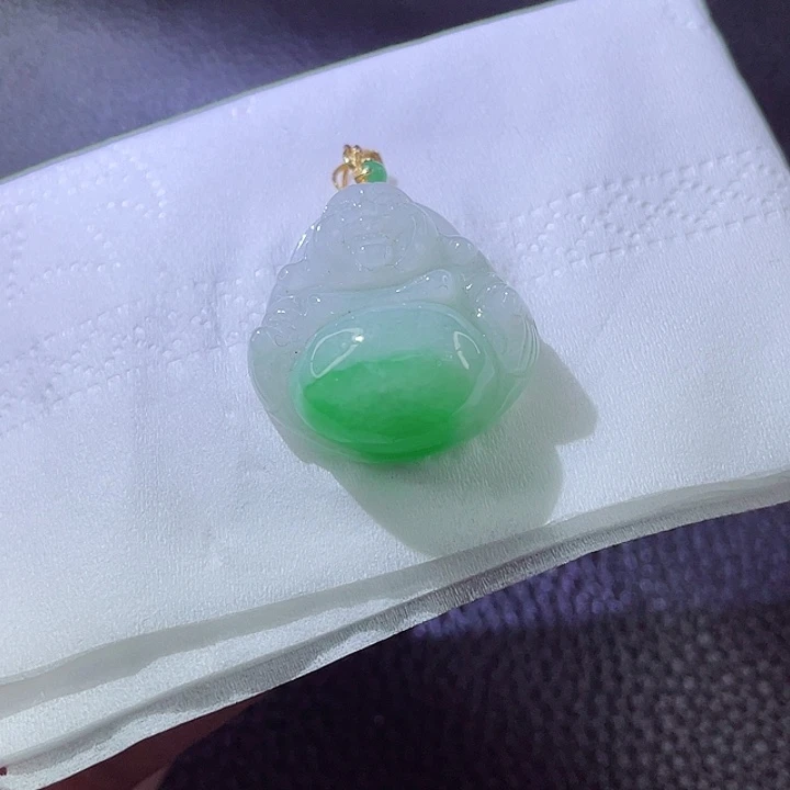 翡翠颈饰18K金镶嵌翡翠