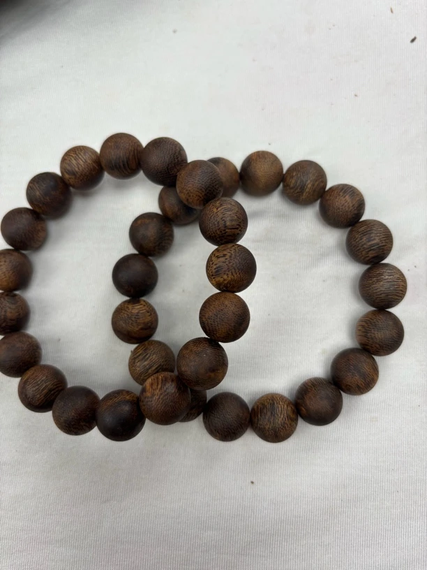 1.3沉水浮17克多样性发一沉香手串