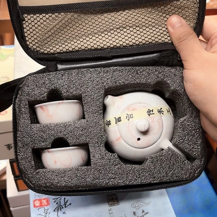 孤品茶具套装等。