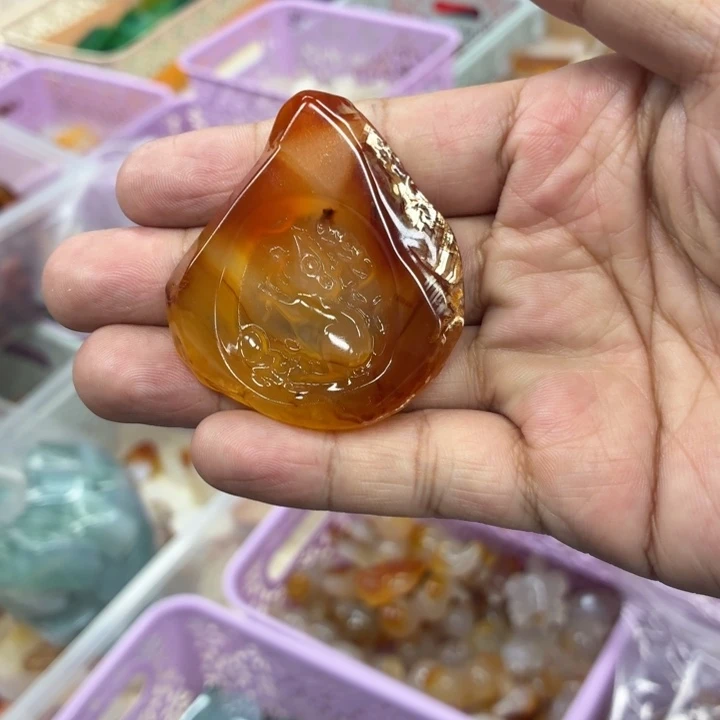 玛瑙/玉髓未镶嵌吊坠(不含链)