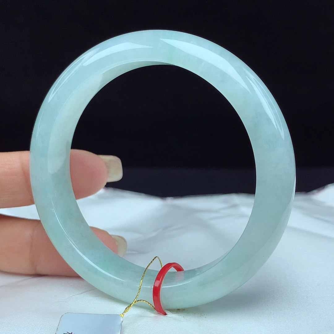 翡翠手镯未镶嵌56圈 2978