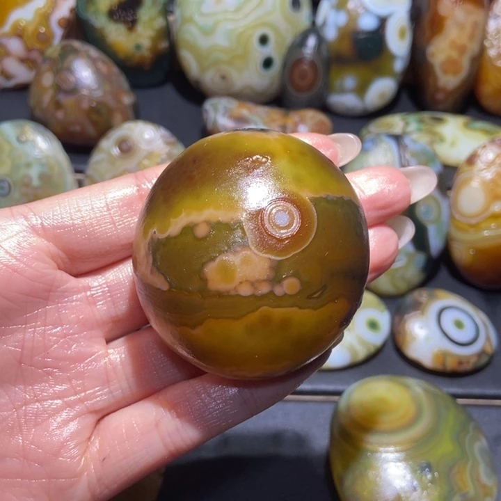 【闪购商品】未镶嵌玛瑙/玉髓珠宝奇石z