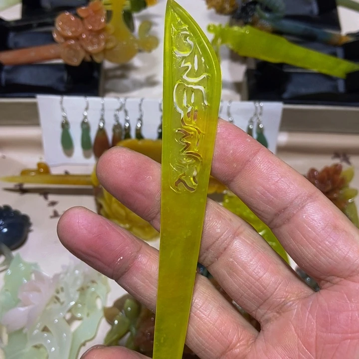 蛇纹石玉发簪未镶嵌