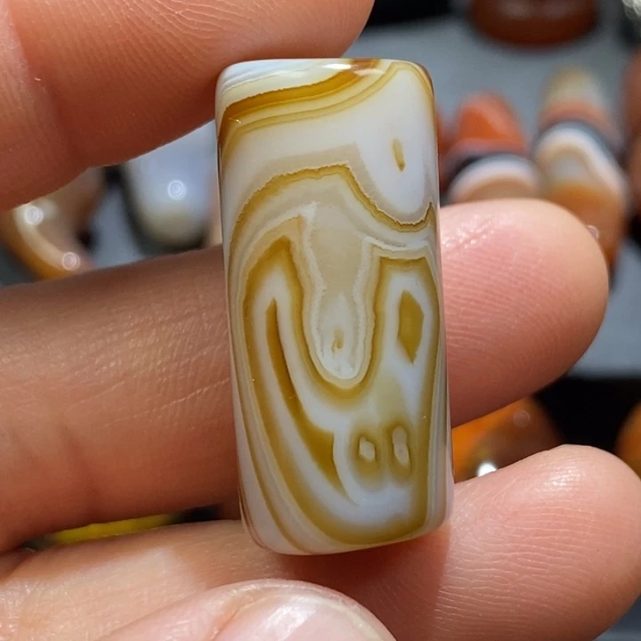 玛瑙/玉髓未镶嵌挂件