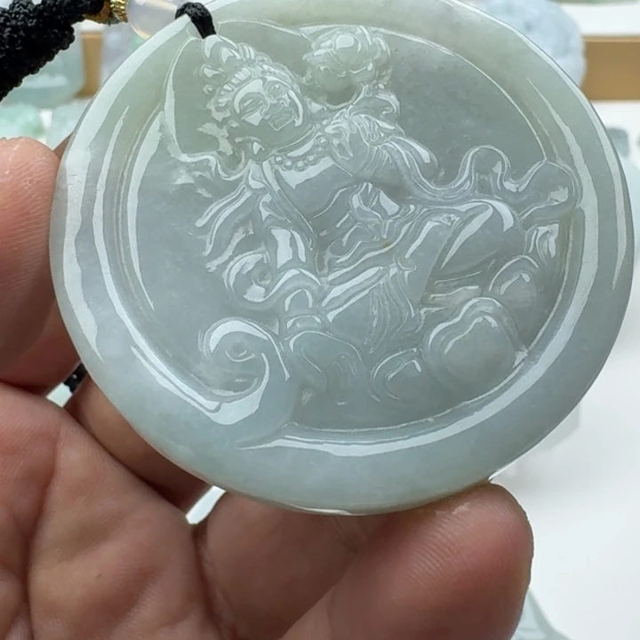 翡翠未镶嵌颈饰天然缅甸A货翡翠