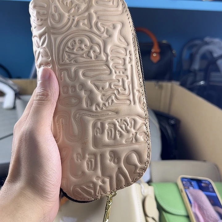 黄牛皮（革）水牛皮（革）