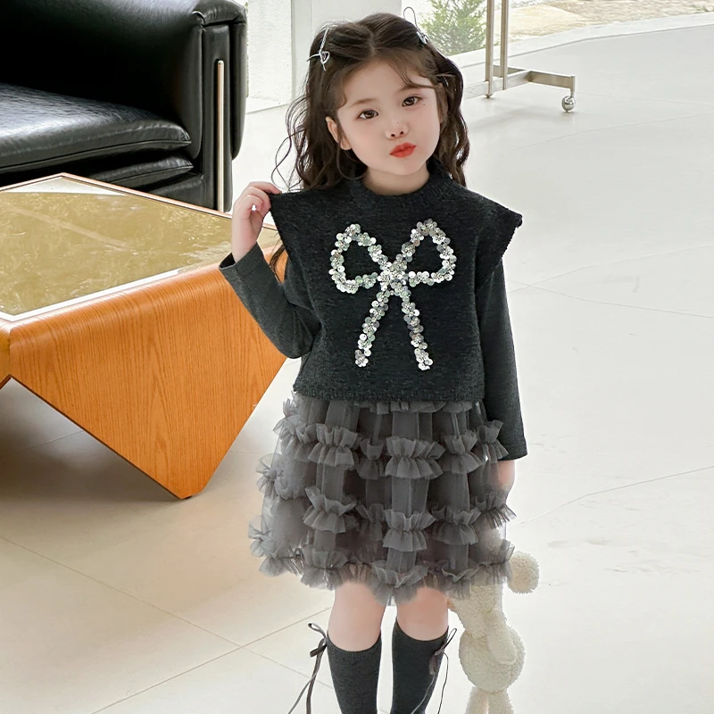 2025新款女童公主风套装秋装洋气时髦T恤马甲裤子薄款超萌两件套3