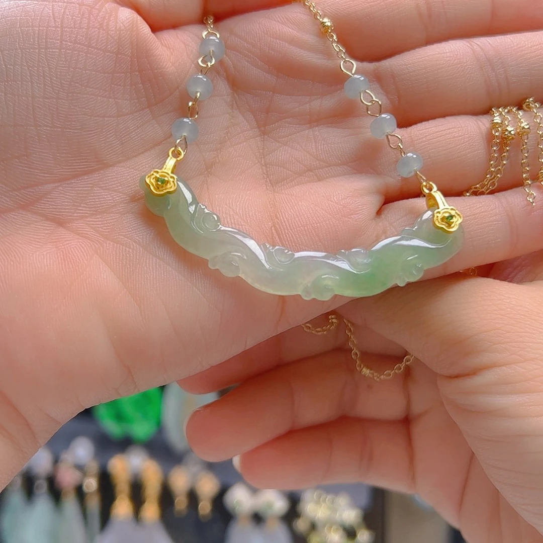 未镶嵌翡翠耳饰翡翠