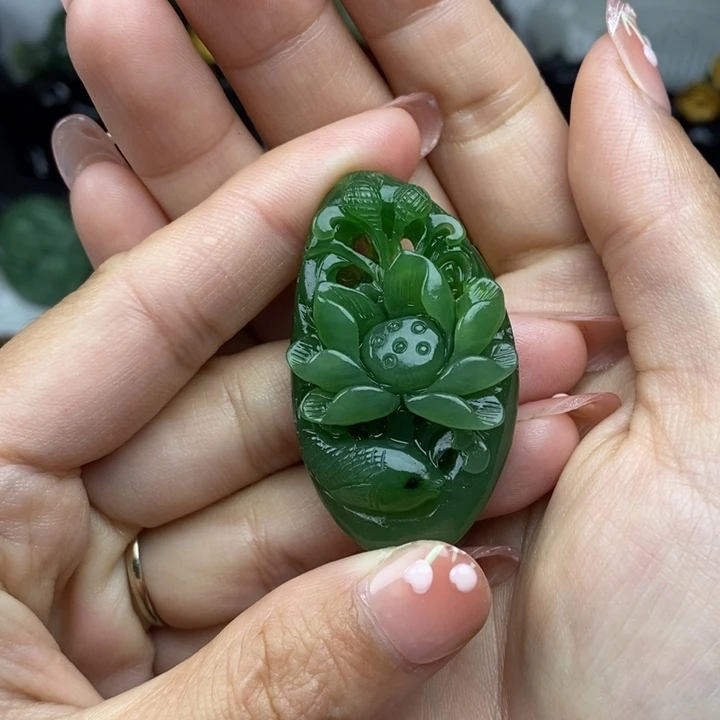 和田玉（糖玉）未镶嵌颈饰