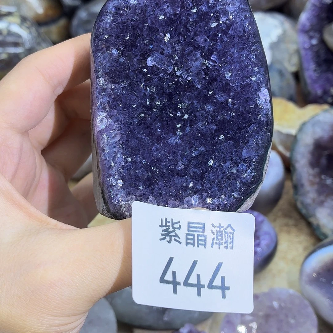 未镶嵌水晶大型摆件（非配饰）