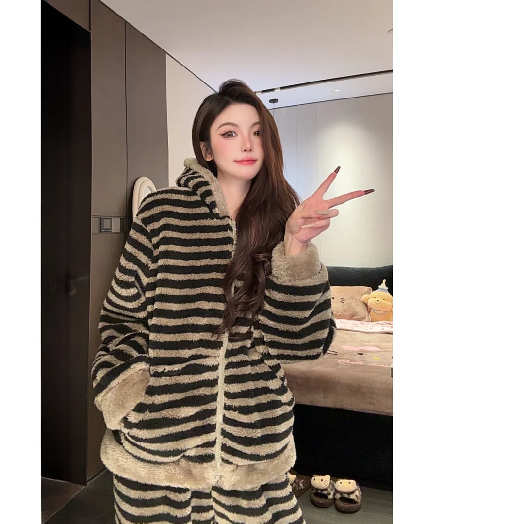 毛绒条纹连帽长袖保暖睡衣家居服套装立领女装时尚加厚加绒冬季