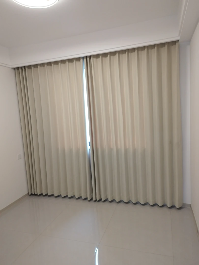 高档雪尼尔面料，克重1300克，送轨道送高温定型灵璧县附近包安装