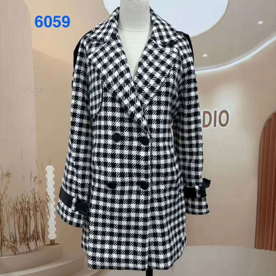 厚款6059常规修身型短外套冬季女装气质呢大衣黑白