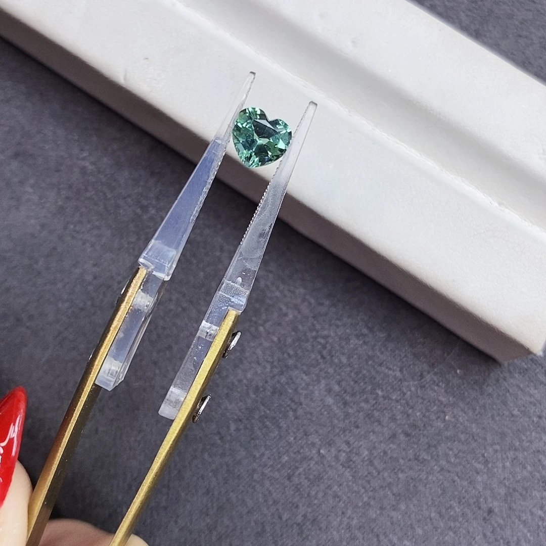 碧玺裸石未镶嵌1.12ct