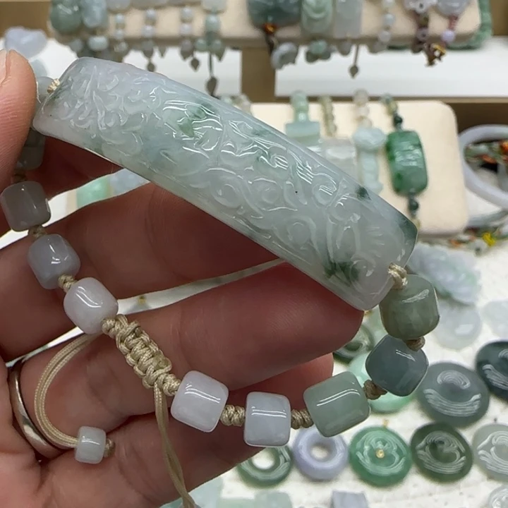 海***岩翡翠未镶嵌手链手牌