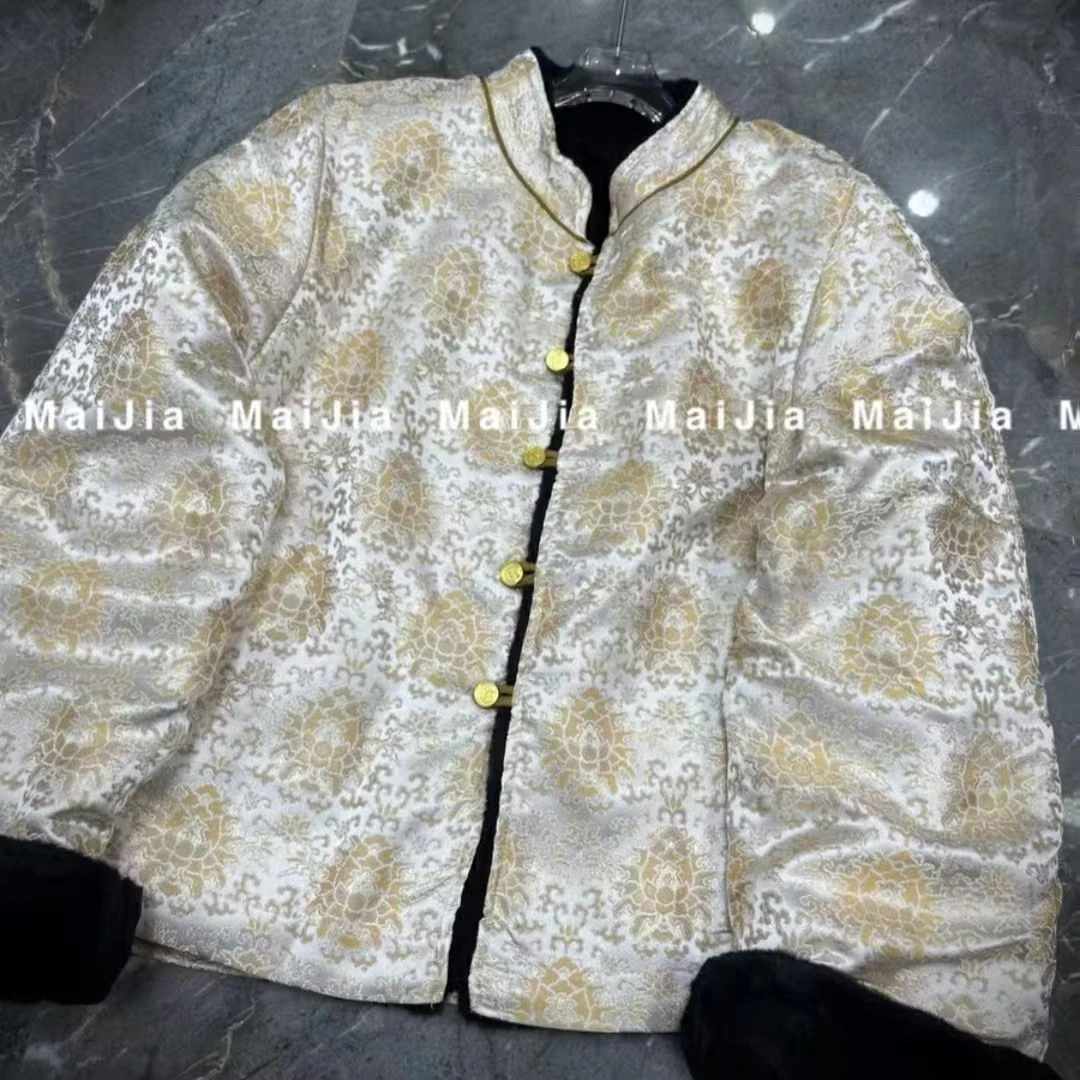 8607 新中式国风立领盘扣重工刺绣皮毛一体保暖短外套女 MF/0108