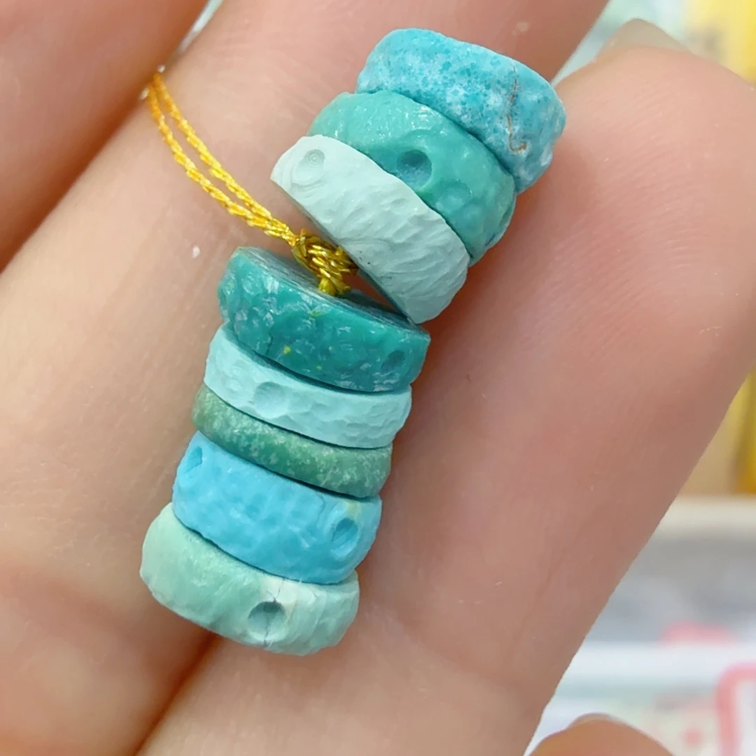 绿松石未镶嵌珠宝奇石