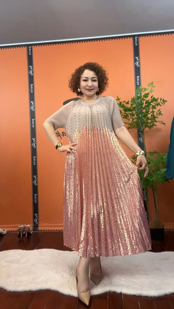 烫金百褶裙气质时尚宽松洋气连衣裙春夏新款夏季