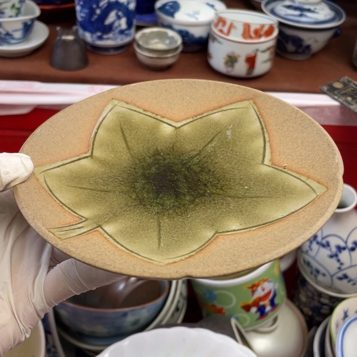 陶他家瓷器真美。开播了