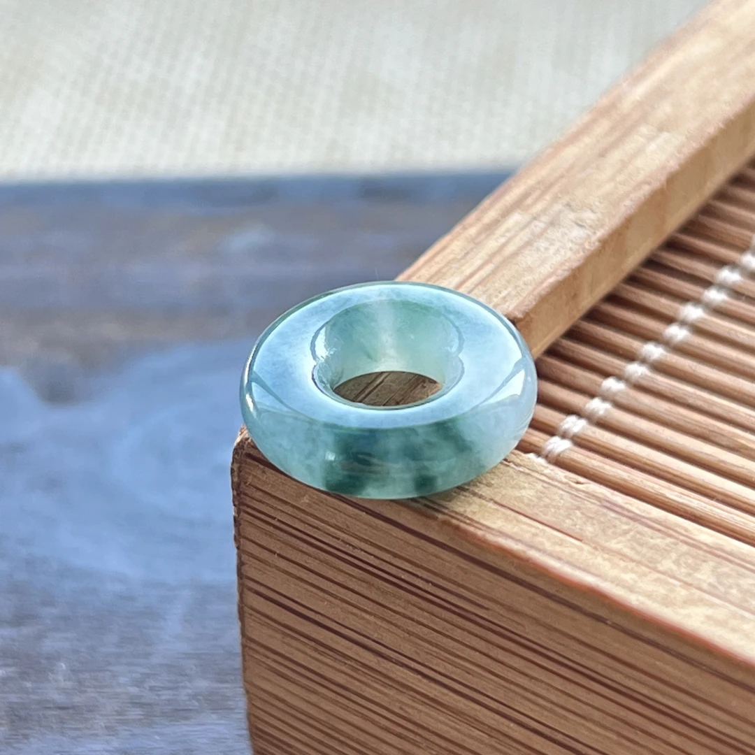 冰飘蓝花翡翠甜甜圈天然缅甸a货精美小平安环吊坠diy手绳面包圈