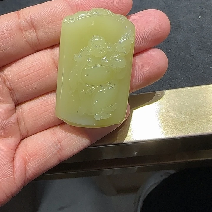 和田玉未镶嵌颈饰新疆黄口