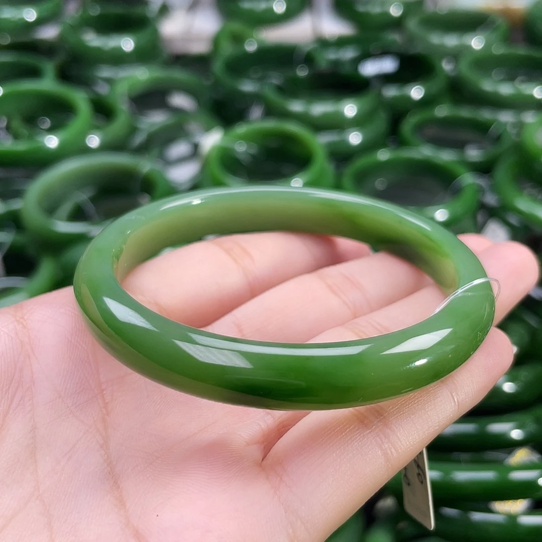 未镶嵌手镯和田玉（碧玉）