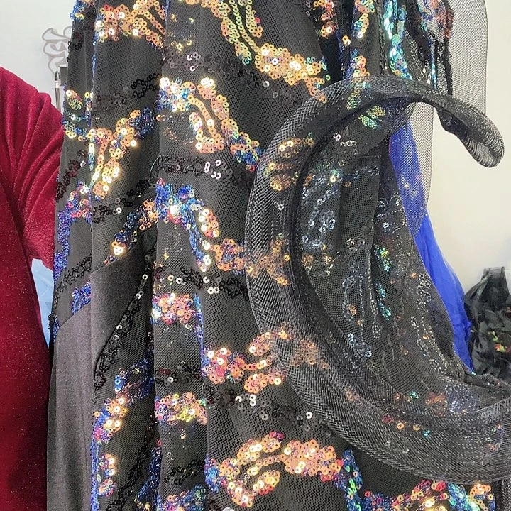 交谊舞和舞蹈为主等传统