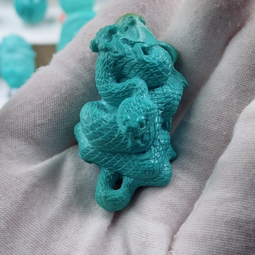 绿松石配饰未镶嵌