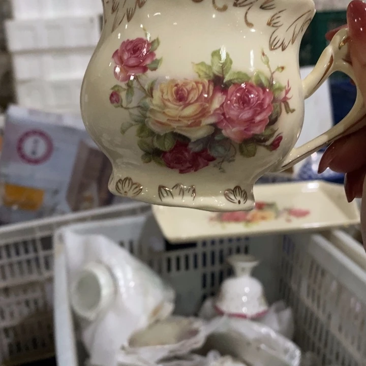 陶瓷…………两个，111111111111111111